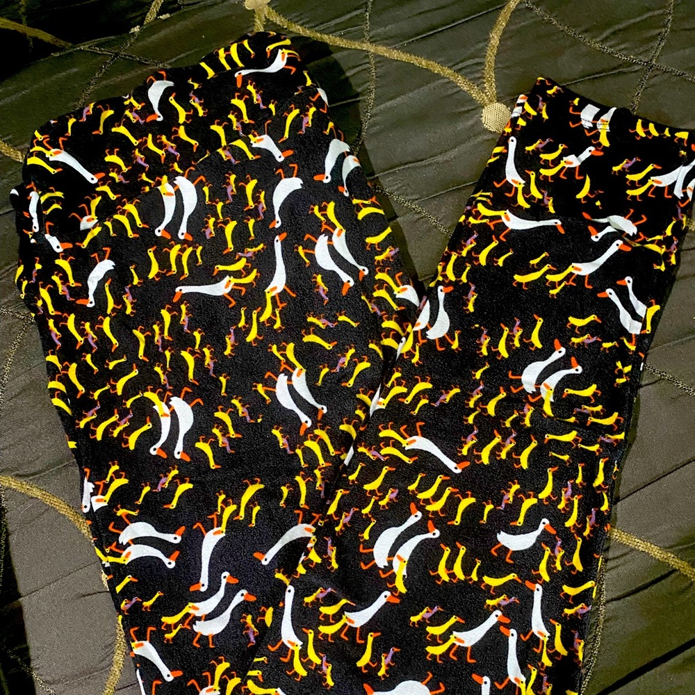 LulaRoe Duck Leggings